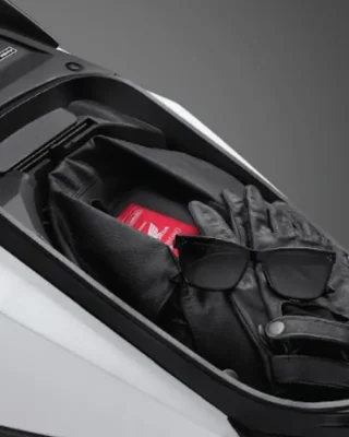 fitur unggulan vario 160